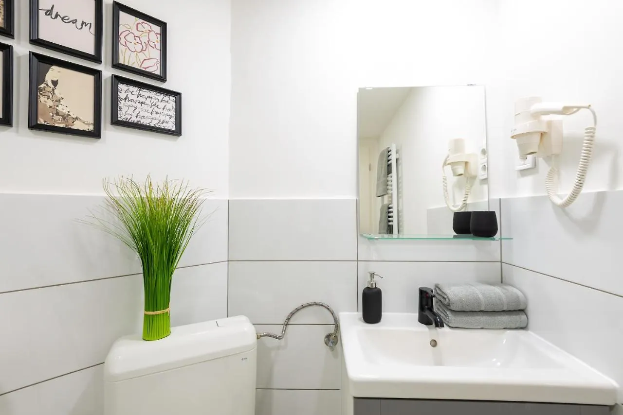 Budapest Holidays Chic Apartment